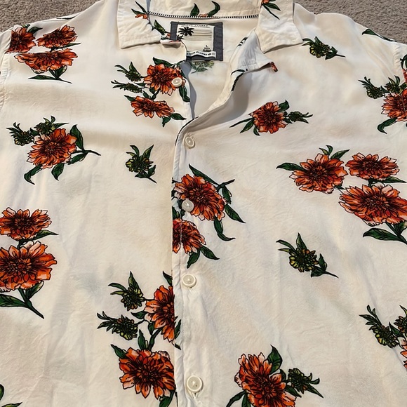 Free Planet Button Down - Picture 3 of 3